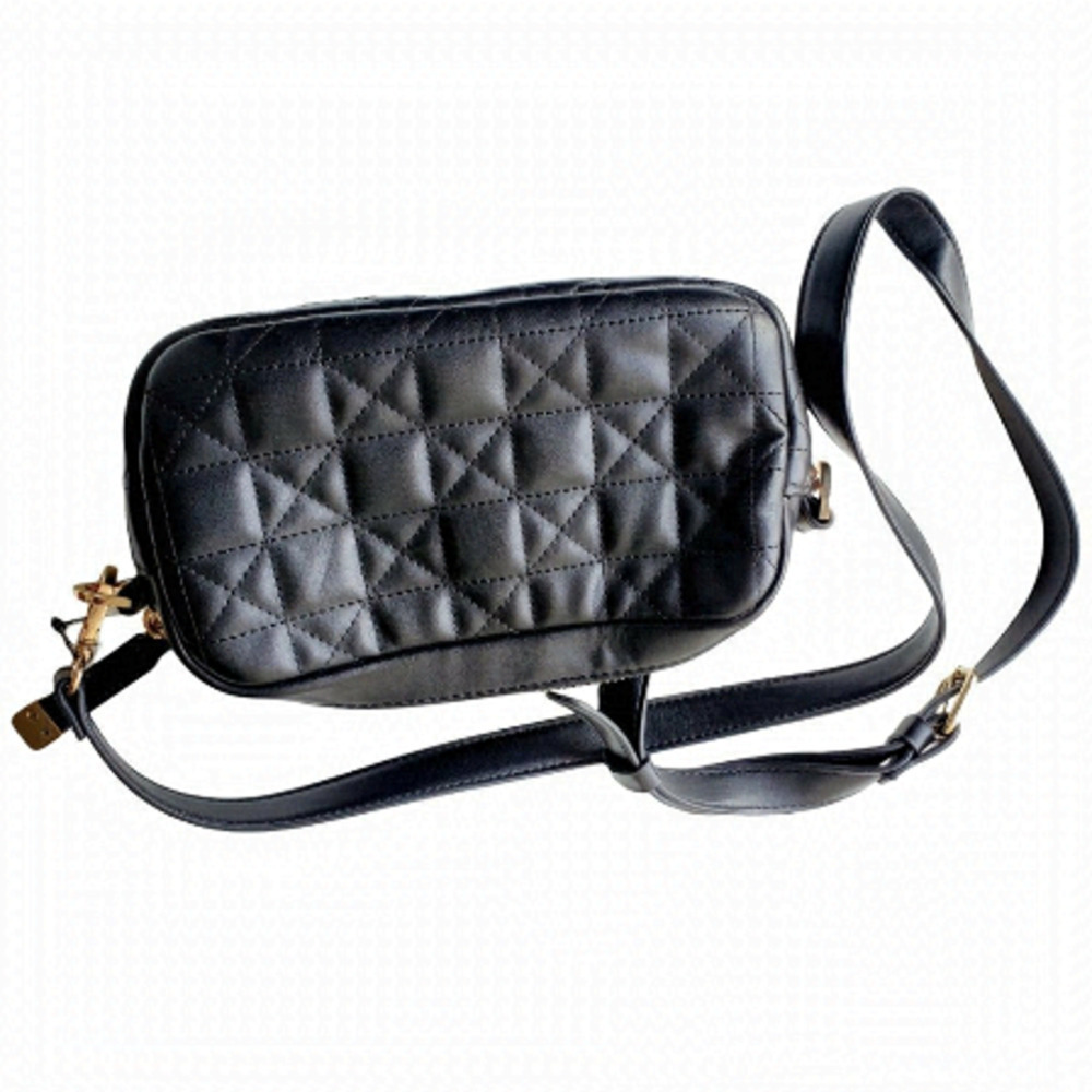 𝅺forever 21 Black Cross Body Shoulder Bag